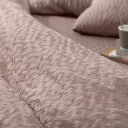 Centium Wave straufrí rúmföt í sand lit_1.webp